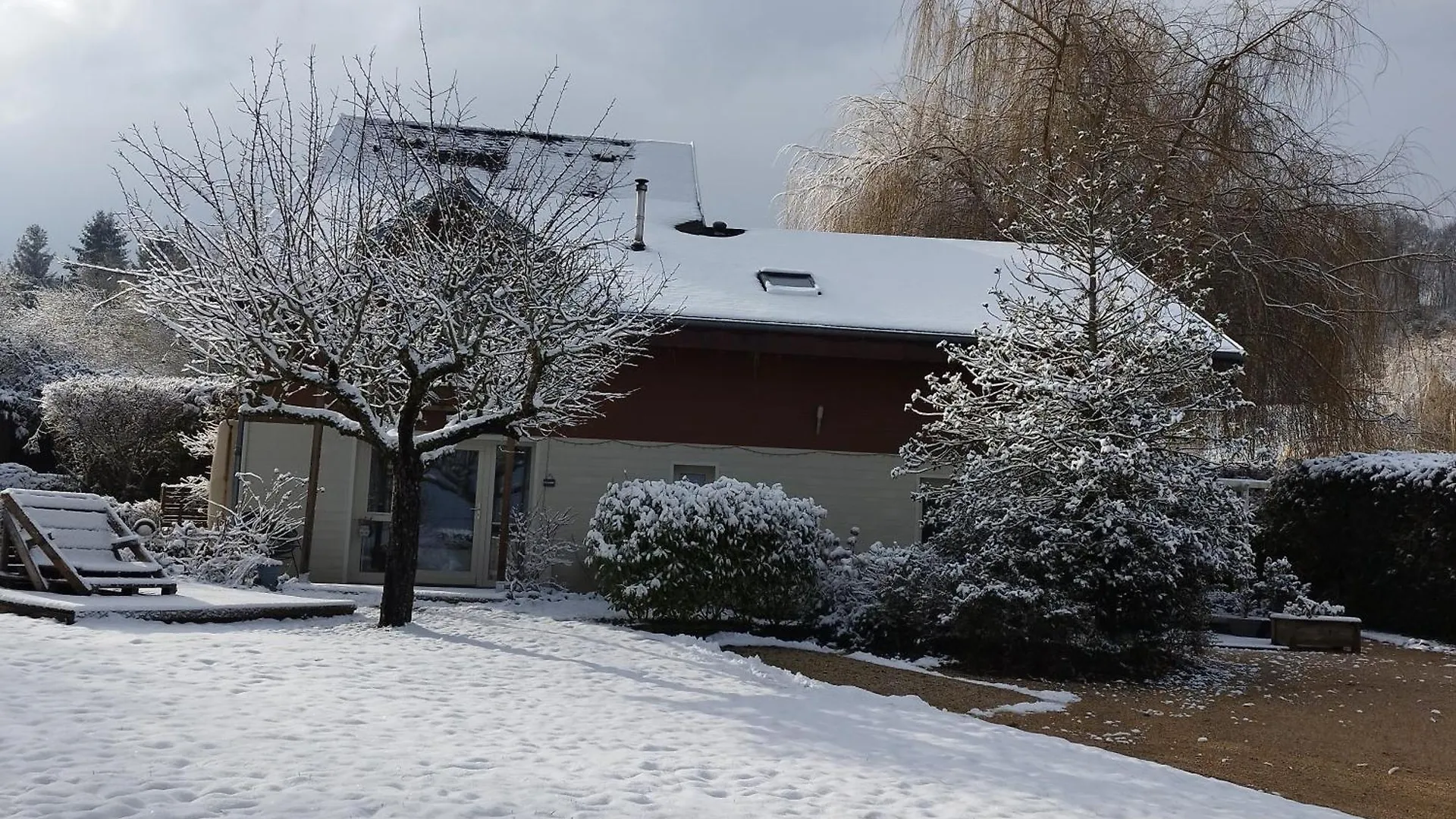 *** Guest house Chalet La Bachole Charancieu France